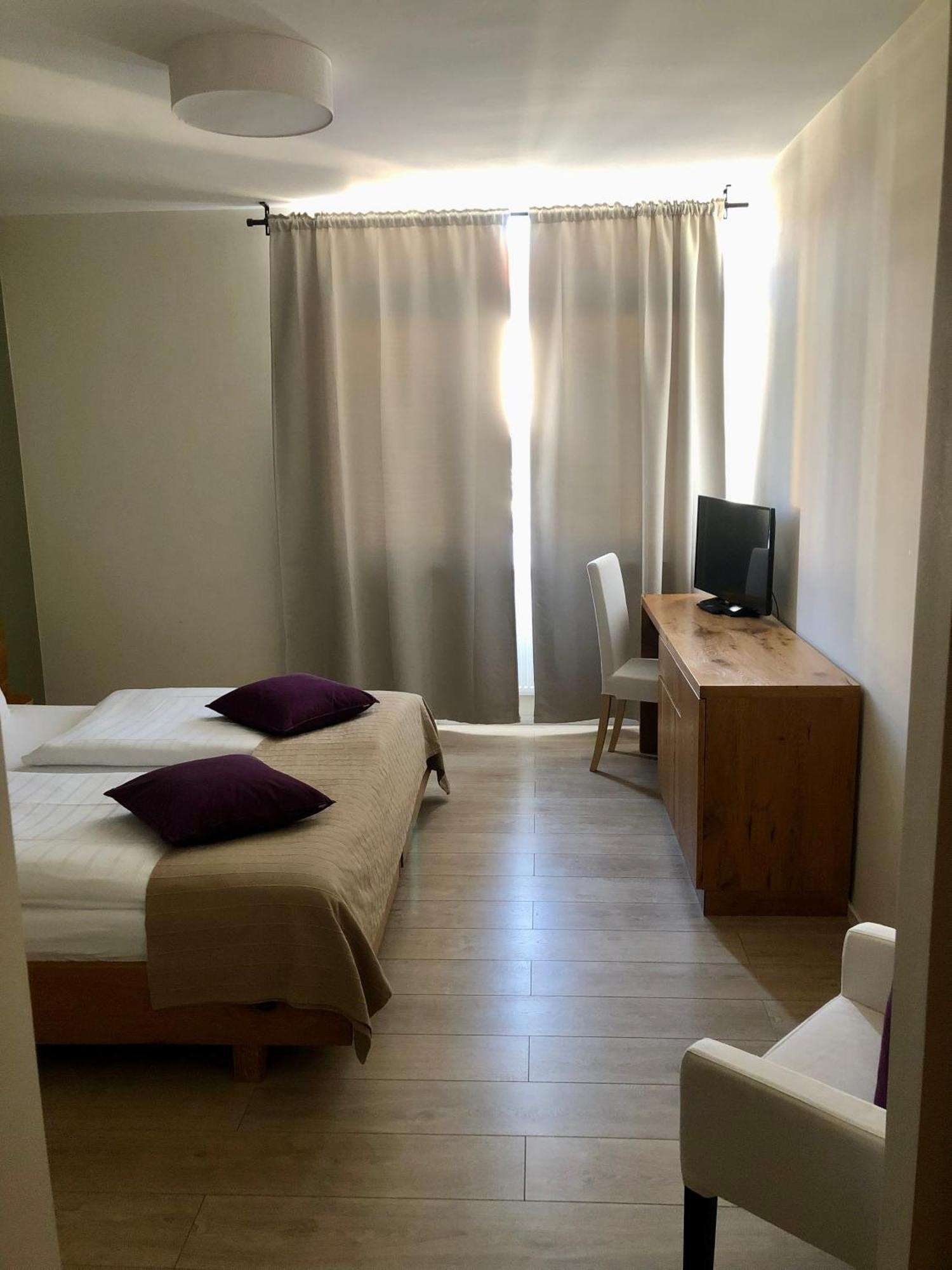 Hotel Restaurant Goldenes Ross Gollheim Zimmer foto